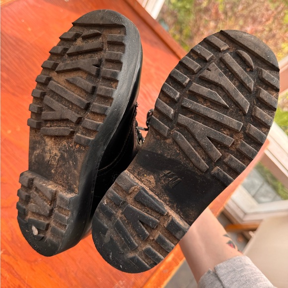 Kids fleece lined combat boots zip up H&M size 1 - Picture 5 of 8